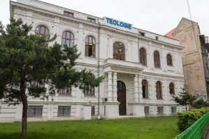 imagine clădirea facultății de teologie ortodoxă